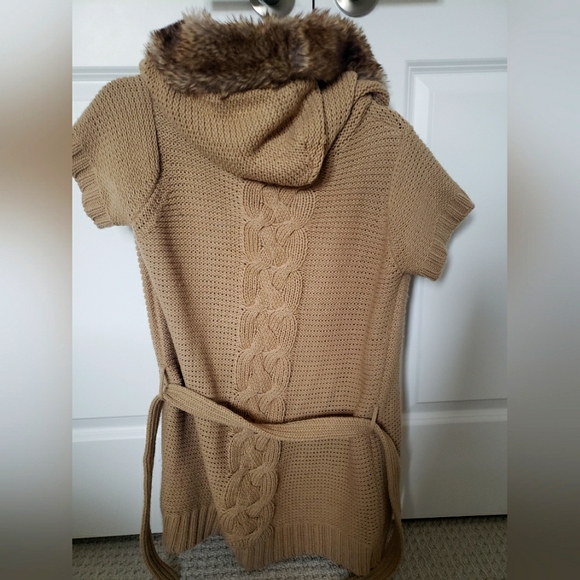 Original Zara Women's Knitted with fur Hood Thick Vest Gilet - Picture 3 of 7